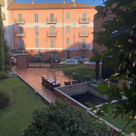 Gio Lägenhet Novara